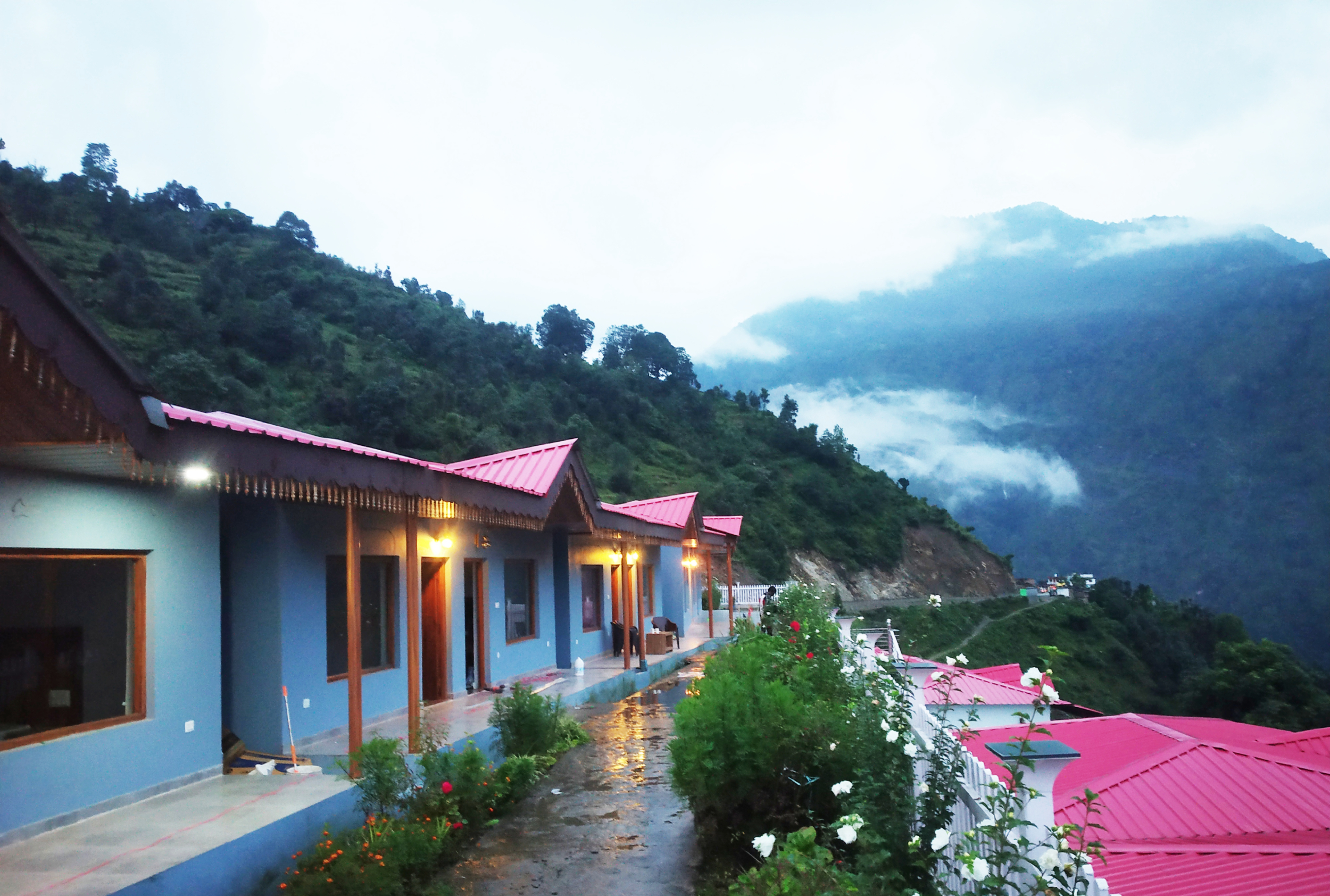 Lafiyoli-Resort-phata-Kedarnath